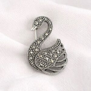 Sterling Silver‎ Swan Brooch with Marcasite Stones Thailand